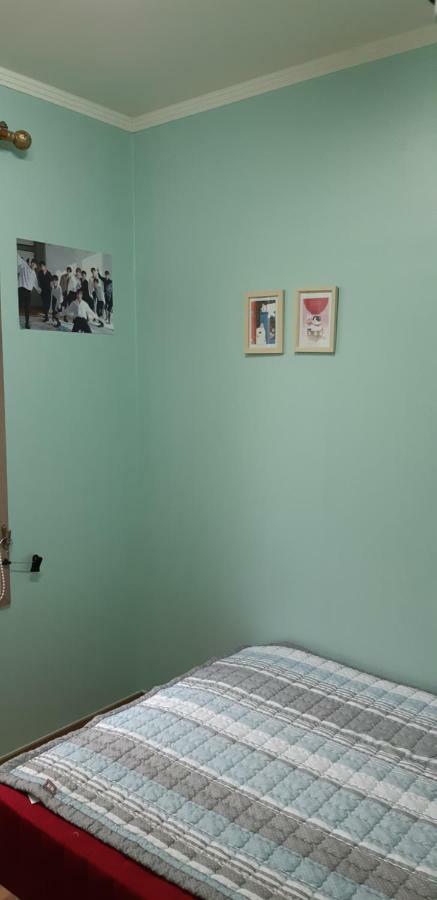 Birdsnest Hostel Hongdae Foreigner Only Сеул Екстер'єр фото